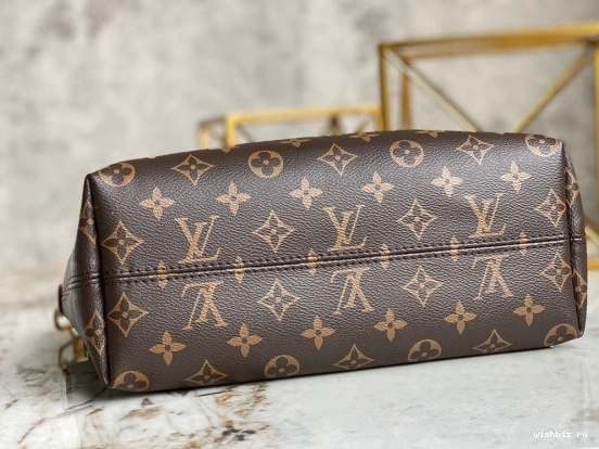 WIS LOUIS PM VUITTON BOÉTIE 0720